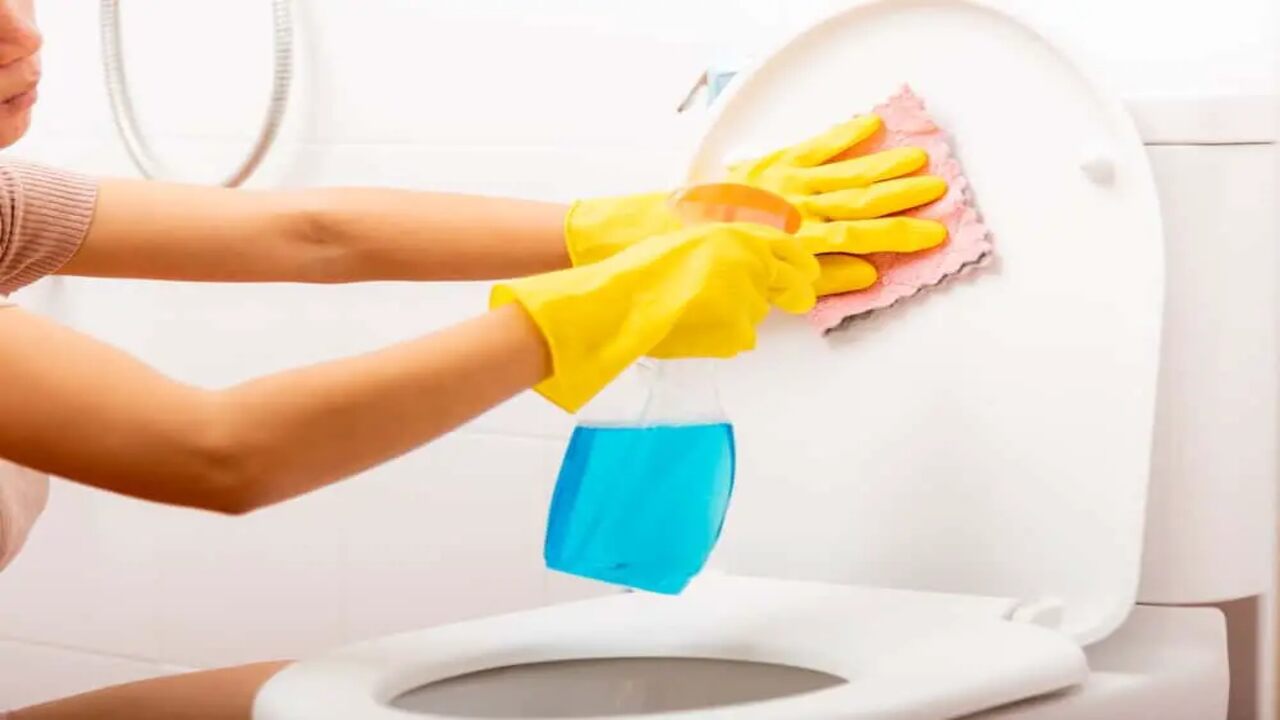 Alternative Cleaning Methods And Solutions