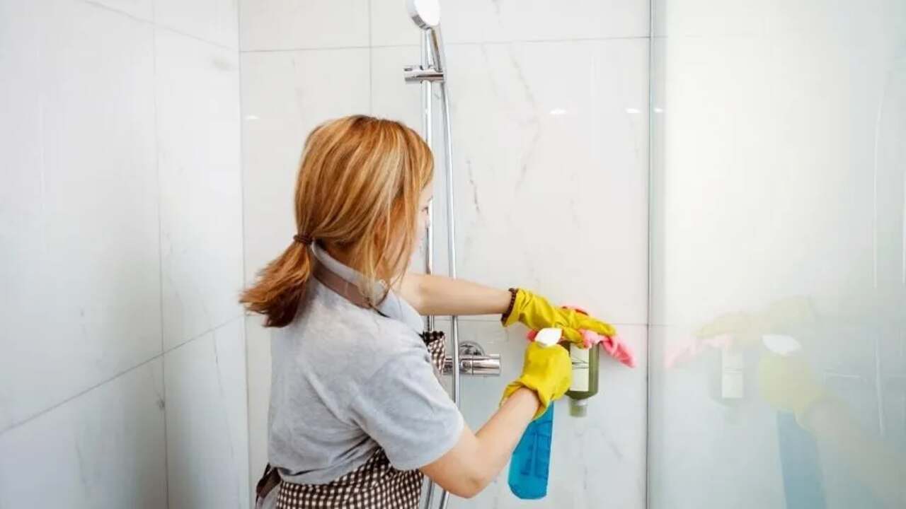 Benefits Of Cleaning Shower Tiles Without Scrubbing
