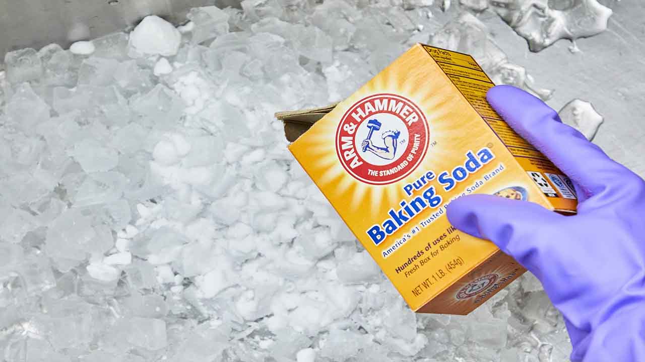 How Can Baking Soda And Salt Quick Clean Help