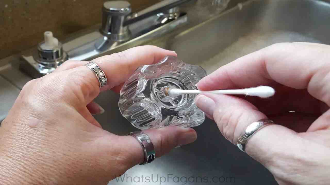How To Clean Bathroom Faucet Handles A Step-By-Step Guide