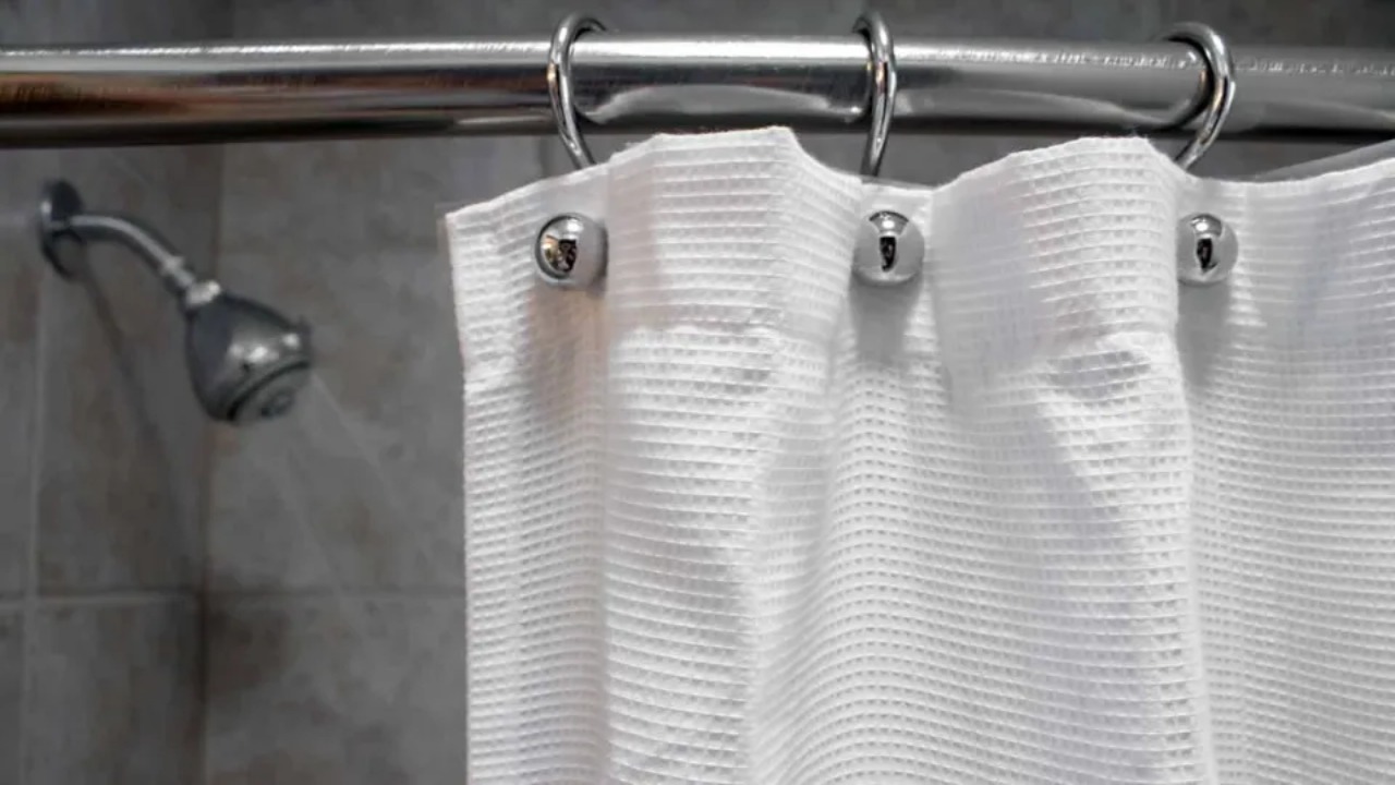 How To Remove Mold From Shower Curtain - 8 Steps