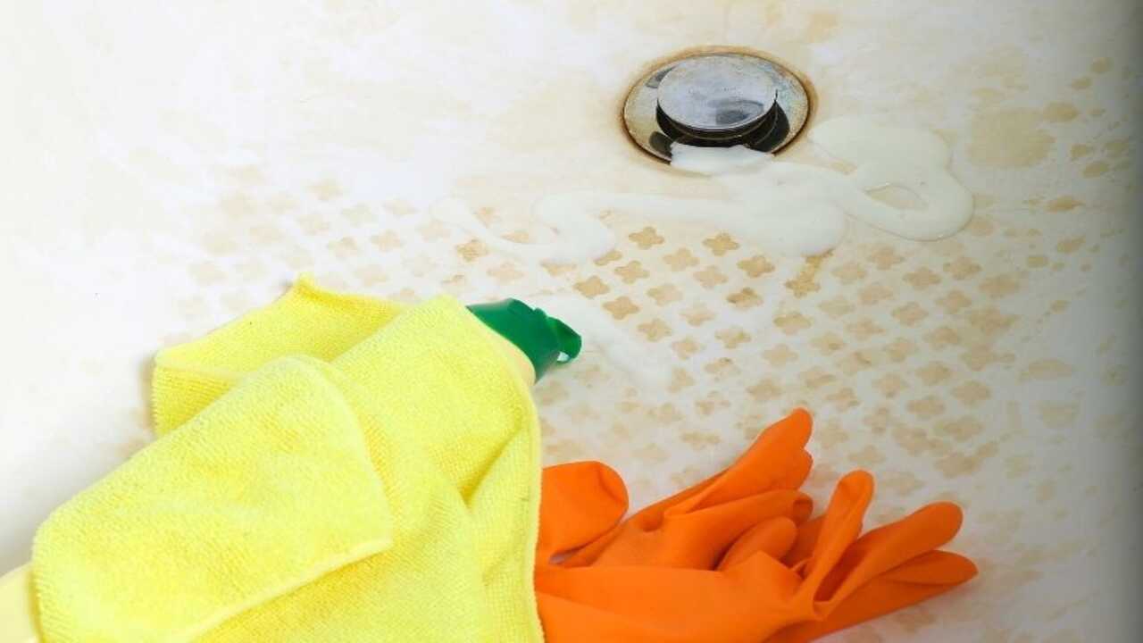 How To Remove Yellow Stains From Plastic Bathtub Step-By-Step Guide
