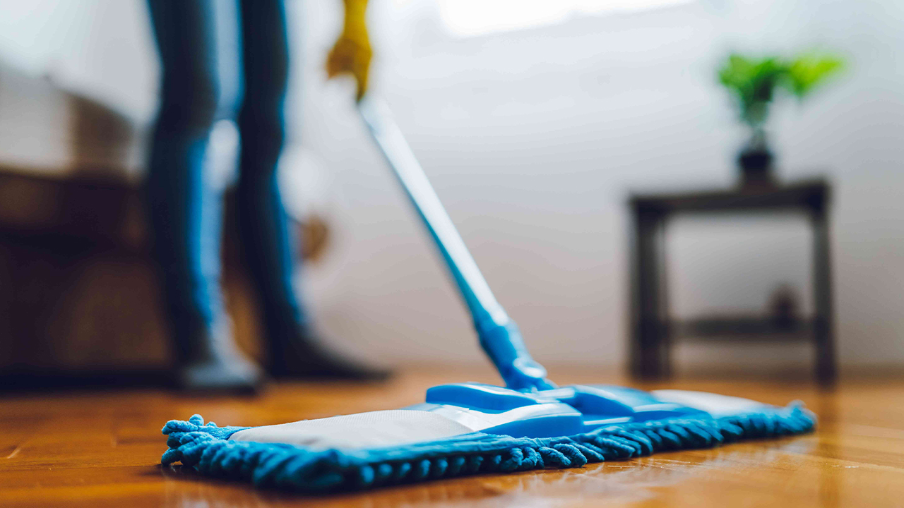 Maintaining A Streak-Free Floor Between Regular Cleanings