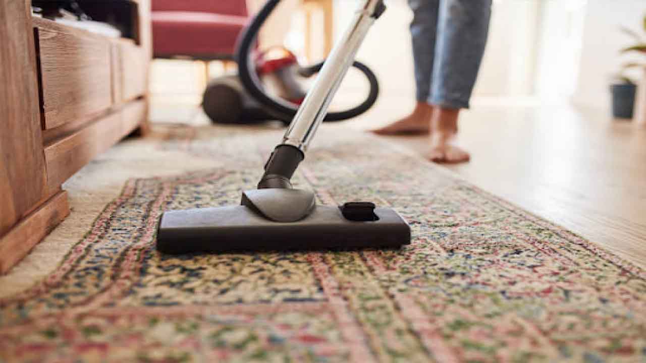 Removing Stubborn Stains With Steam Cleaning
