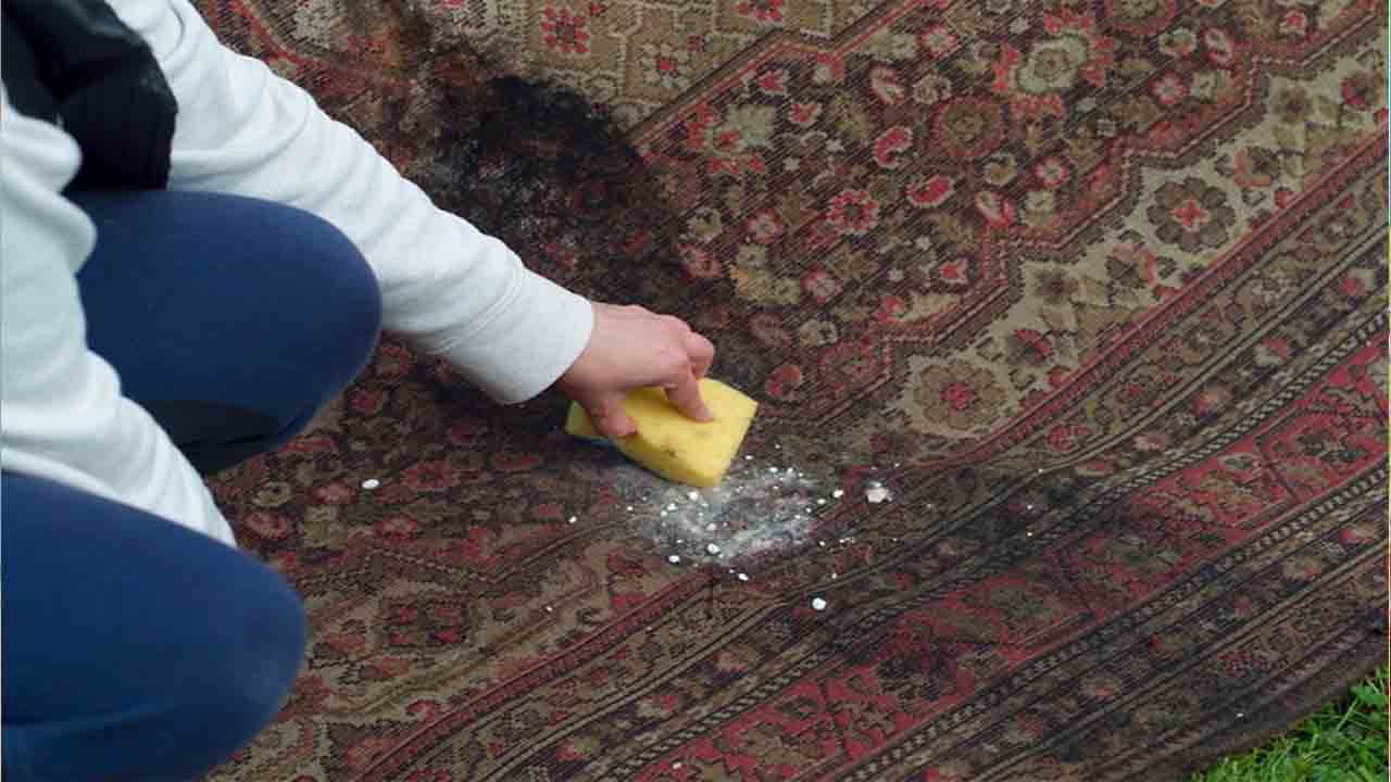 Safety Precautions When Using Baking Soda And Vinegar On Carpets