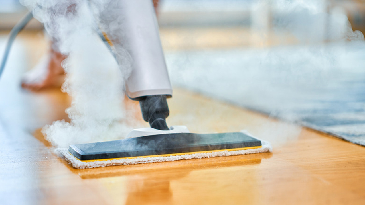Tips On How To Choose The Best Temperature For Mopping With Cold Or Hot Water