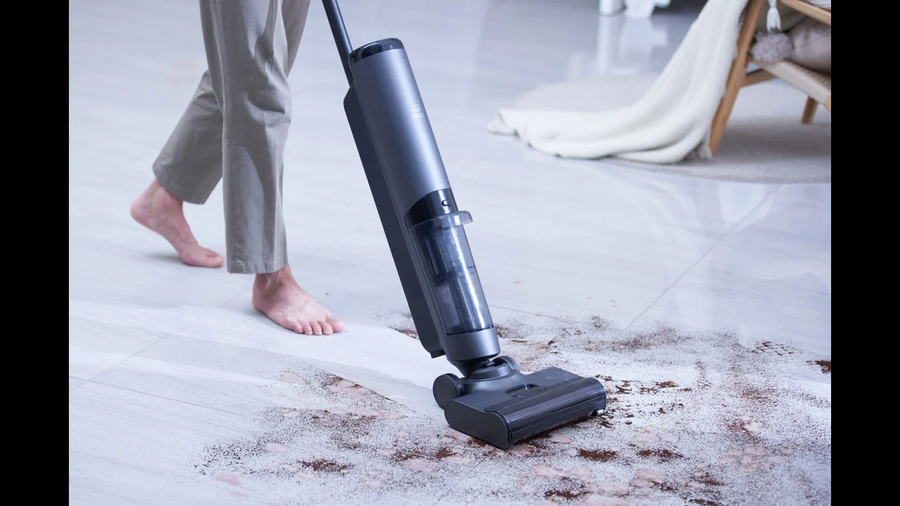 What Does Mopping With Hot Water Do To Your Floor