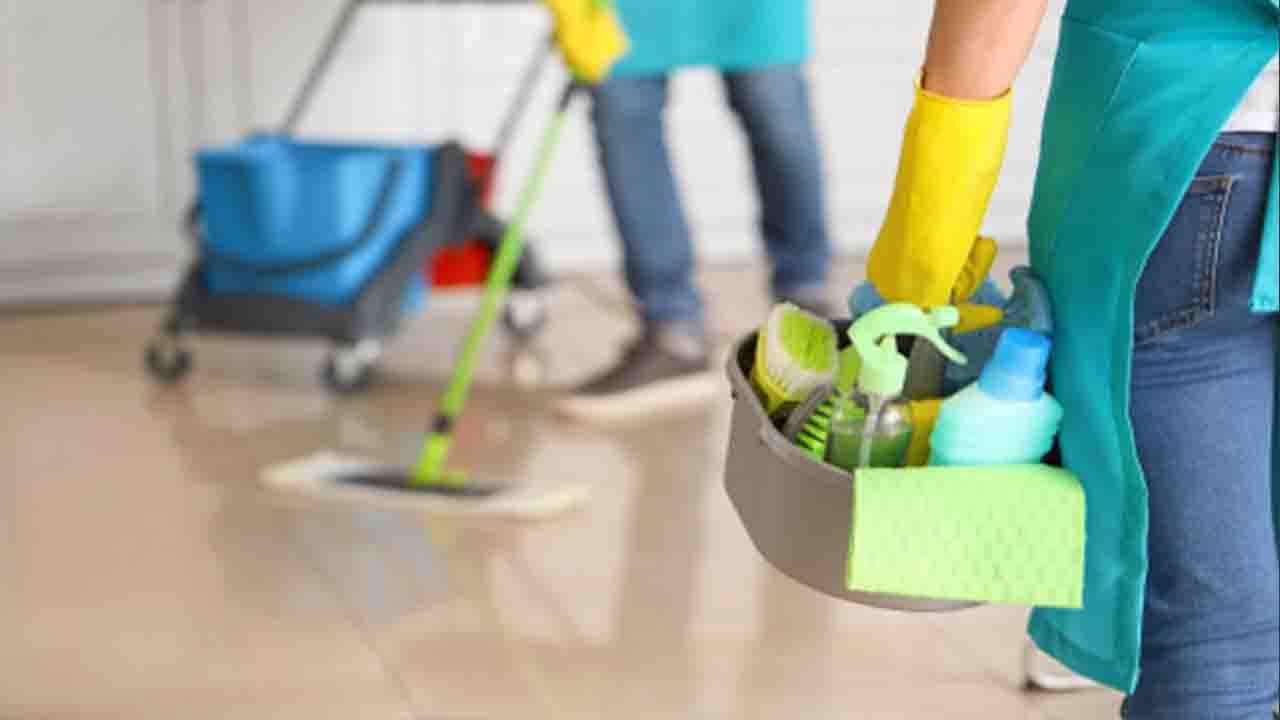 When Should You Consider Professional Cleaning Services